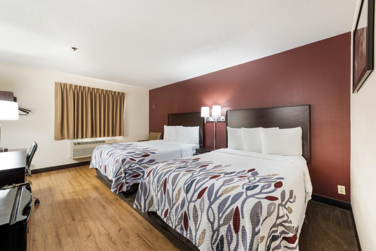 Red Roof Inn אובורן מראה חיצוני תמונה