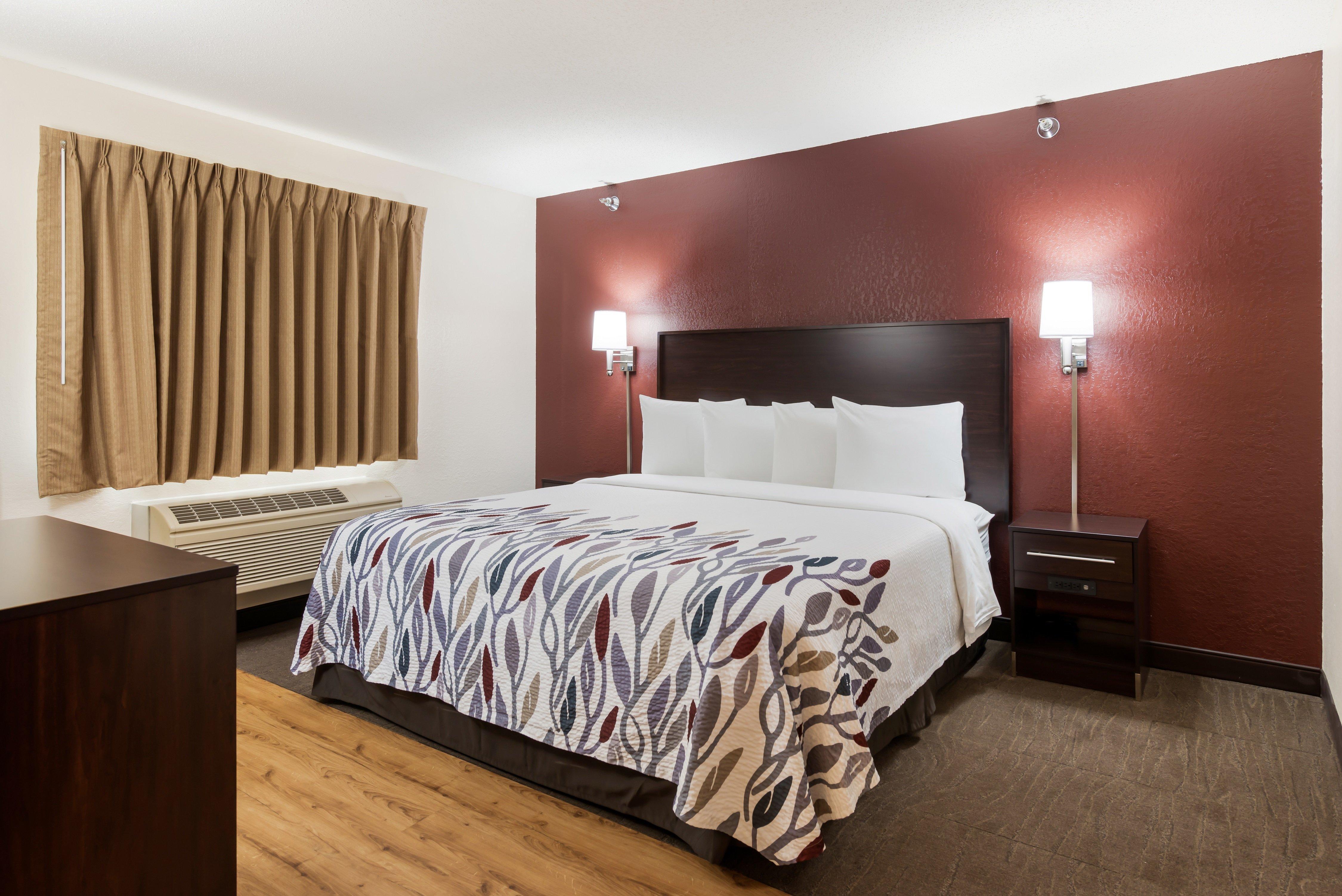 Red Roof Inn אובורן מראה חיצוני תמונה