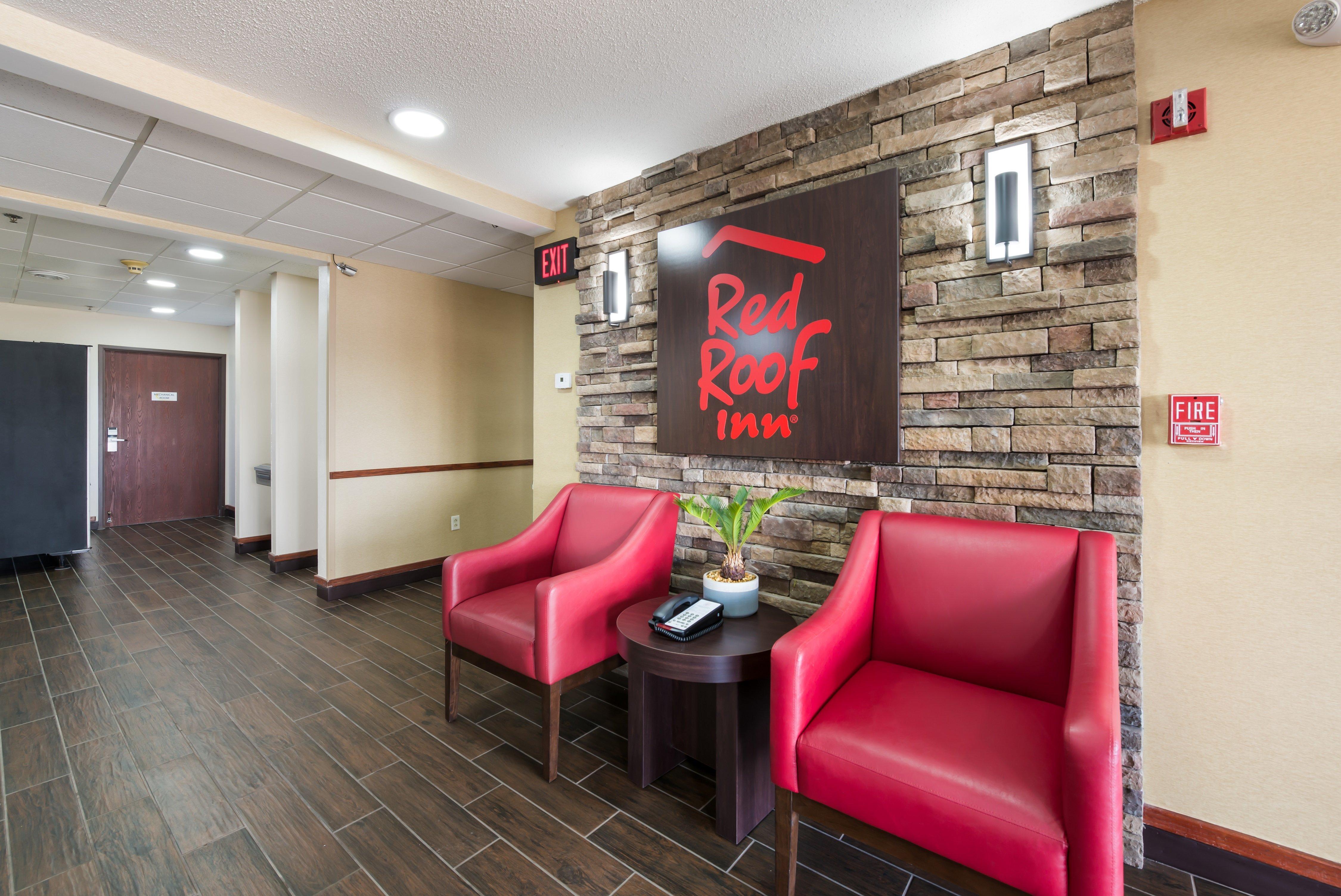 Red Roof Inn אובורן מראה חיצוני תמונה