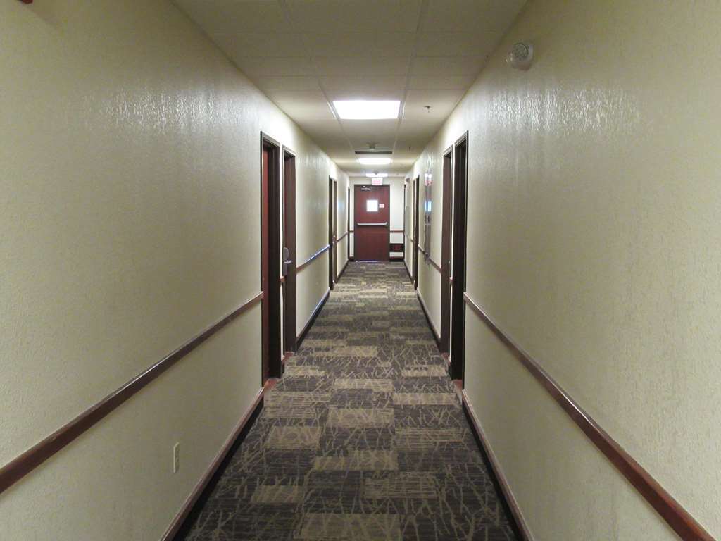 Red Roof Inn אובורן שירותים תמונה